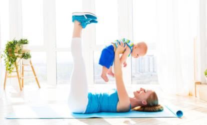 Torna anyukáknak a babával Gyakorlatok kismamáknak a babával