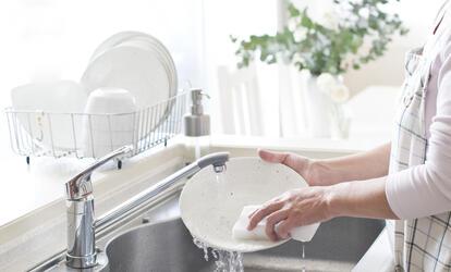 Melyik jobb a mosogatógép, vagy kézi mosogatás? A mosogatógép előnyei