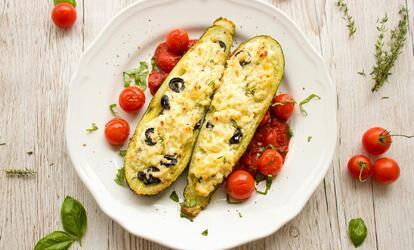 Töltött paradicsom és cukkini recept Elegendő zöldséget eszel egy nap?