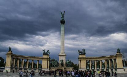 Fedezd fel Pest legszebb helyeit egy kulturális séta során az Andrássy úton, ahol galériák, Operaház és hangulatos gasztro megállók várnak a város szívében.