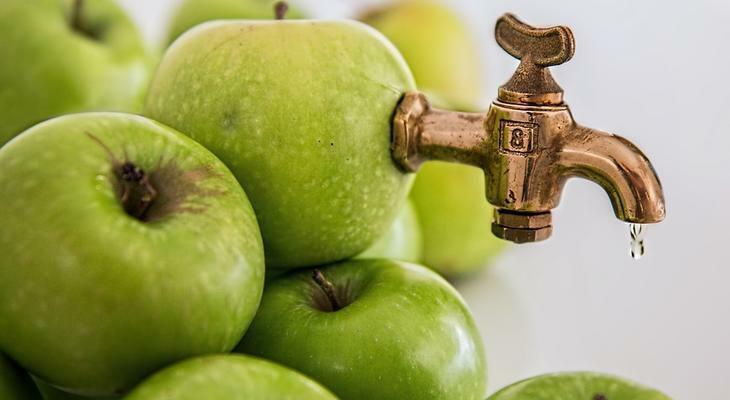 Vitamindús gyümölcsital és zöldségital házilag Egészséges gyümölcsitalok és zöldségitalok kicsiknek