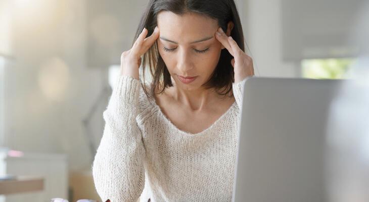 Honnan tudhatod, hogy túl nagy rajtad a nyomás? Jelek, hogy túl stresszes vagy