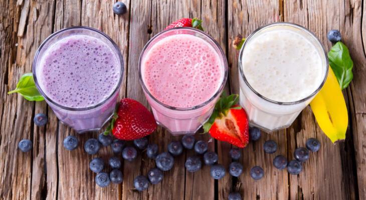 Friss vörösáfonyás, narancsos smoothie recept Kókusztejes smoothie recept