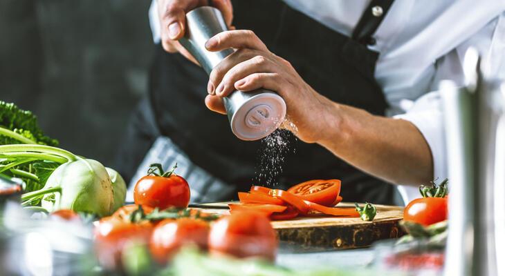 Mesterszakácsok tippjei az otthoni főzéshez Tippek, hogy a főzést egy szinttel feljebb emeld