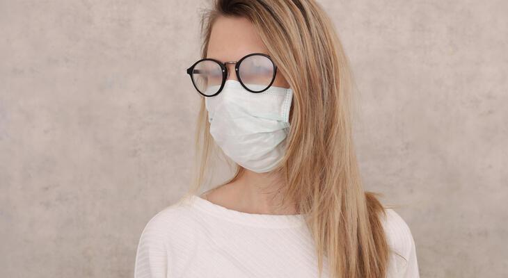 Párás szemüveg ellen Így nem fog bepárásodni a szemüveged, ha felveszed a maszkot