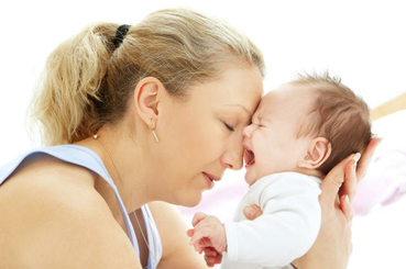 Ezek az okok állhatnak a hasfájás hátterében!