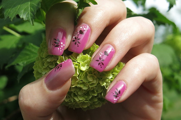 Neked is látnod kell ezeket a furcsa körmöket 