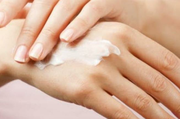 Adunk hozzá néhány hasznos tanácsot az ápolt, gyönyörű kezekért! 