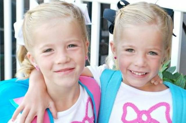 ikrek iskolakezdése