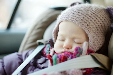 Így indulj útnek egy téli utazásra kisbabáddal!