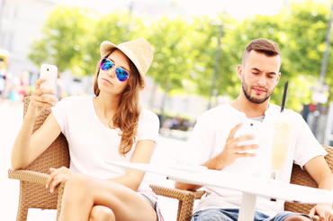 Jelek, hogy a férfi nem vesz komolyan