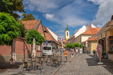 5 legromantikusabb város Budapesthez közel