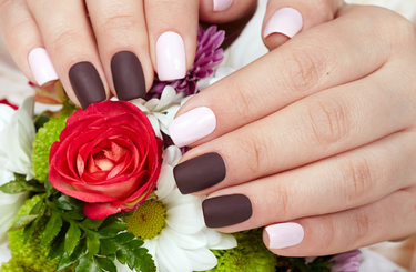 Bemutatjuk a legszebb matt körmöket, amiket neked is ki kell próbálnod! 