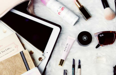 Mi kell egy női táskába