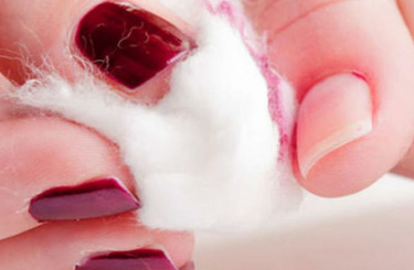 Hihetetlen! Életveszélyes a körömlakklemosó? 