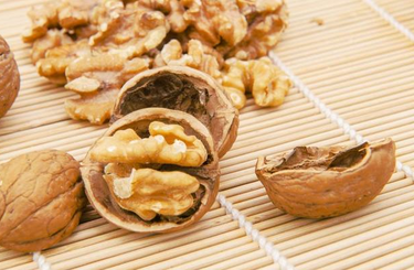 Sokkal több diót kellene fogyasztanod