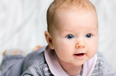 Kisbabák fejlődése