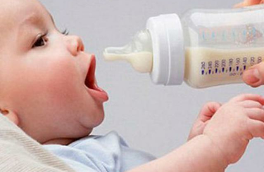 Tehéntej 1 éves kor alatt?