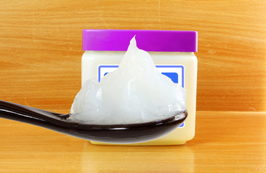 Így használhatod a vazelint a ház körül