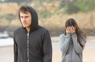 Jelek, hogy a férfi szakítani fog